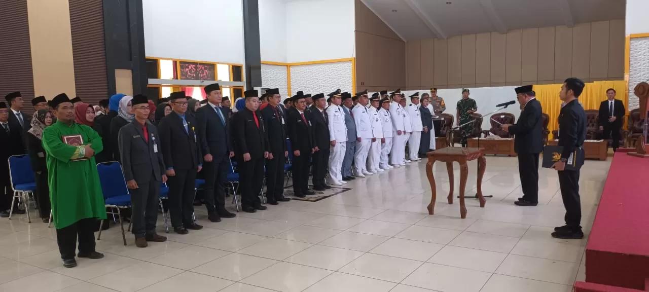 Jabatan Akan Berakhir, Bupati Tabalong Rolling Kepala Dinas dan Camat 1 IMG-20240314-WA0098