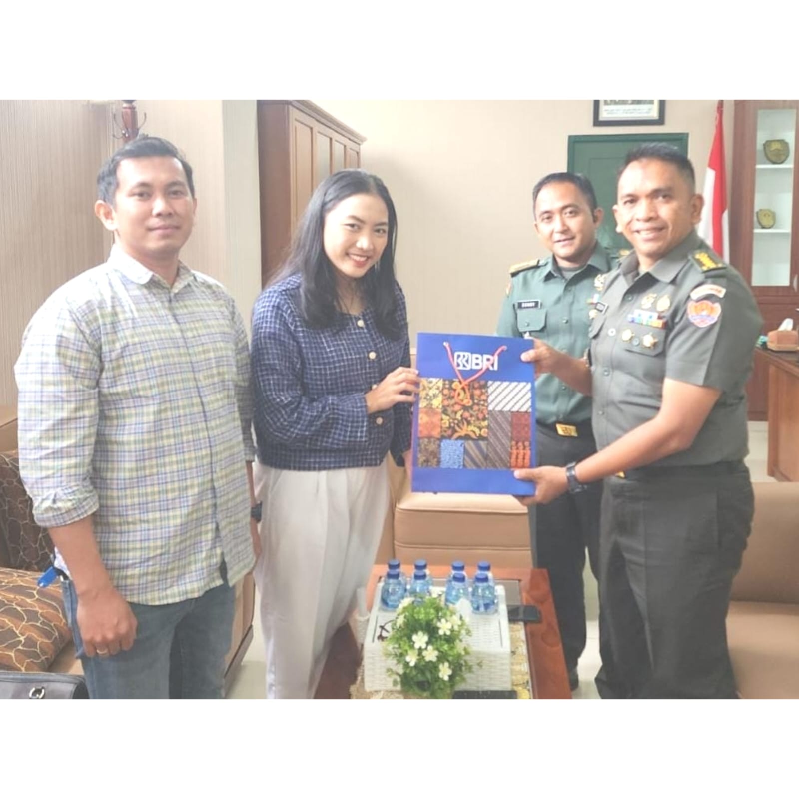 Berupaya Permudah Nasabah, BRI Kramat Jati Meriahkan HUT ke-73 Korps Hukum TNI AD 1 IMG-20250310-WA0019
