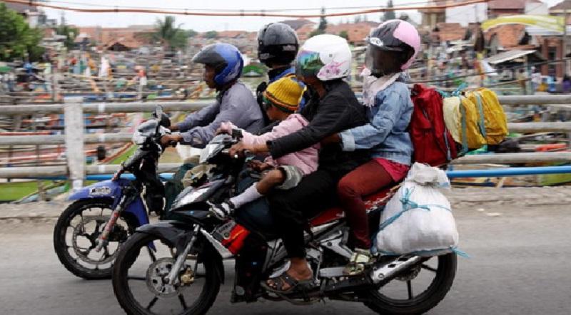 Pemudik Gunakan Motor Lebihi Kapasitas Bakal Ditilang Elektronik 1 IMG-20250318-WA0007