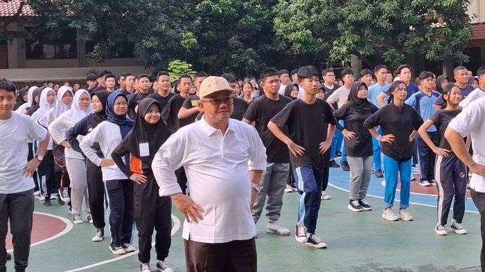 TINJAU-MPLS-Menteri-Pendidikan-Dasar-dan-Menengah-Abdul-Muti
